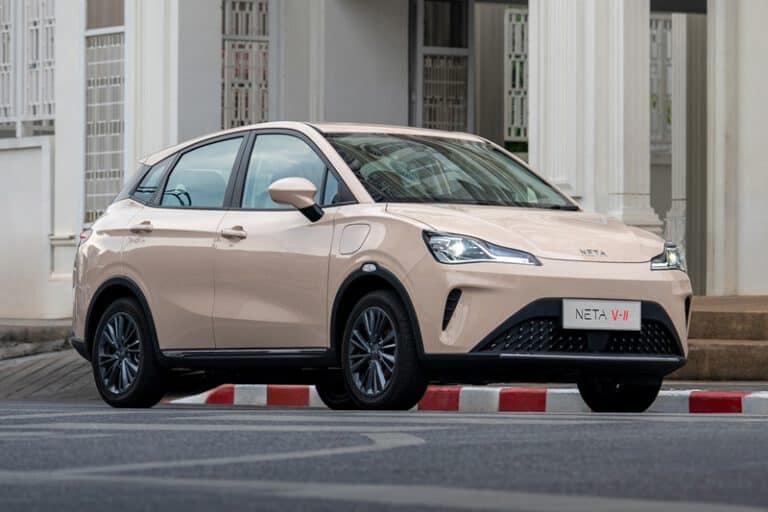 ราคาอย่างเป็นทางการ NETA V II (Minorchange) รถไฟฟ้า100% : 549,000 ...