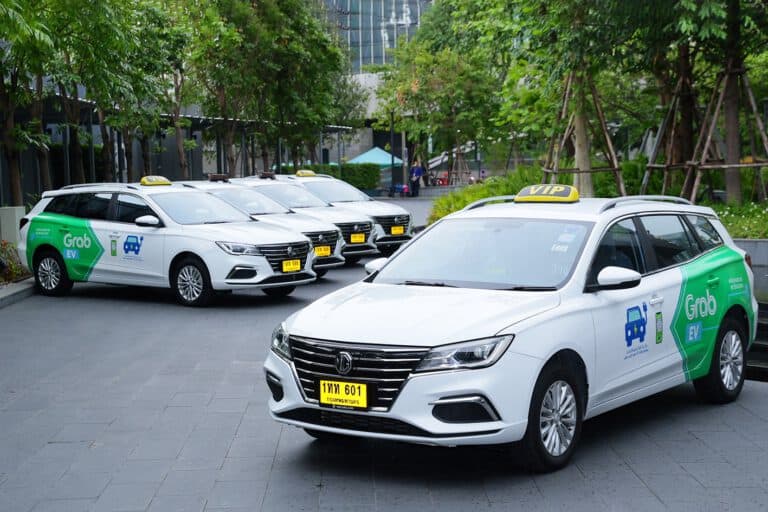 ‘Auto Drive EV’ ผนึก ‘Grab’ ตั้งเป้าดันแท็กซี่ไฟฟ้า 2,000 คัน ในปี'68 ...