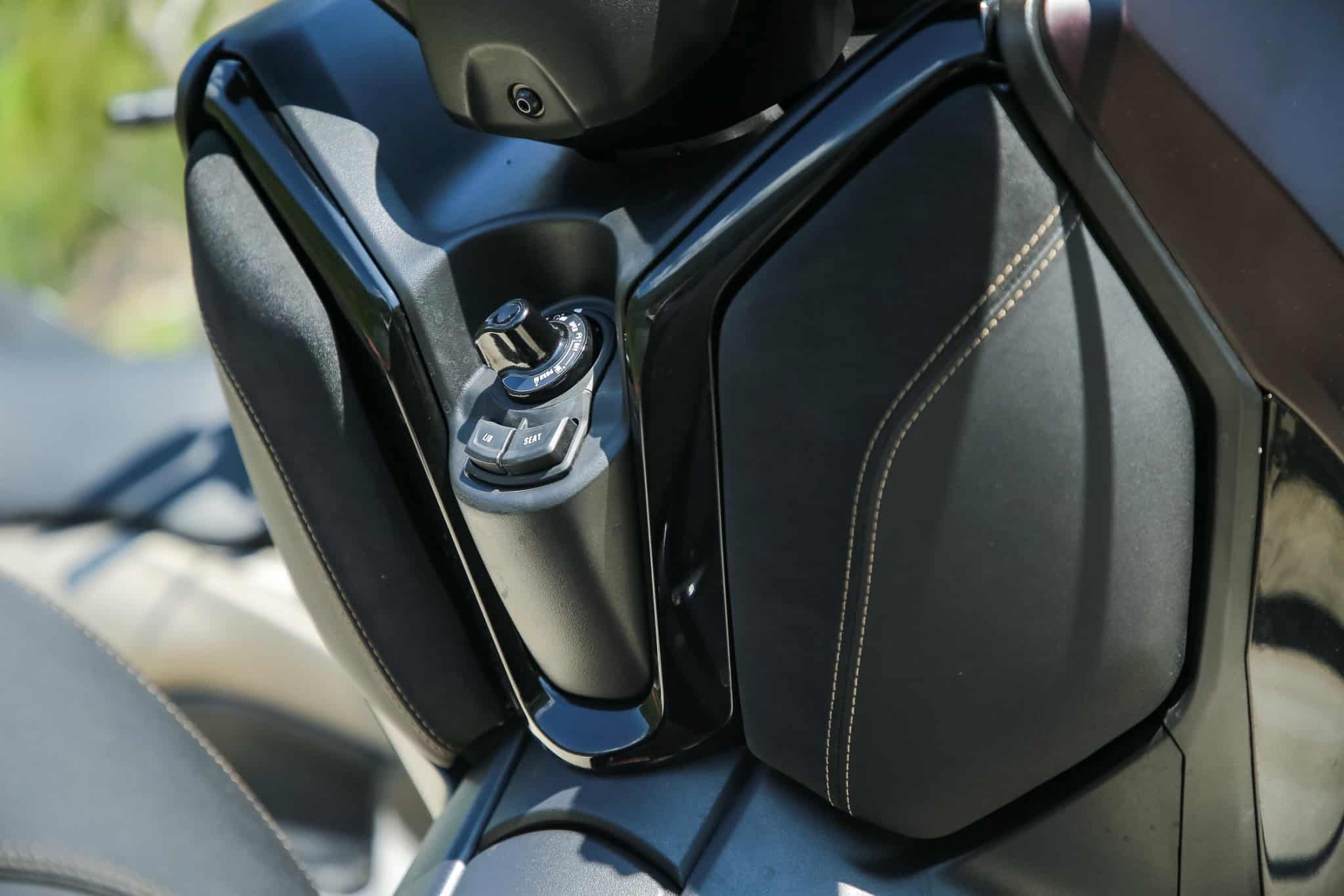 YAMAHA XMAX Tech MAX