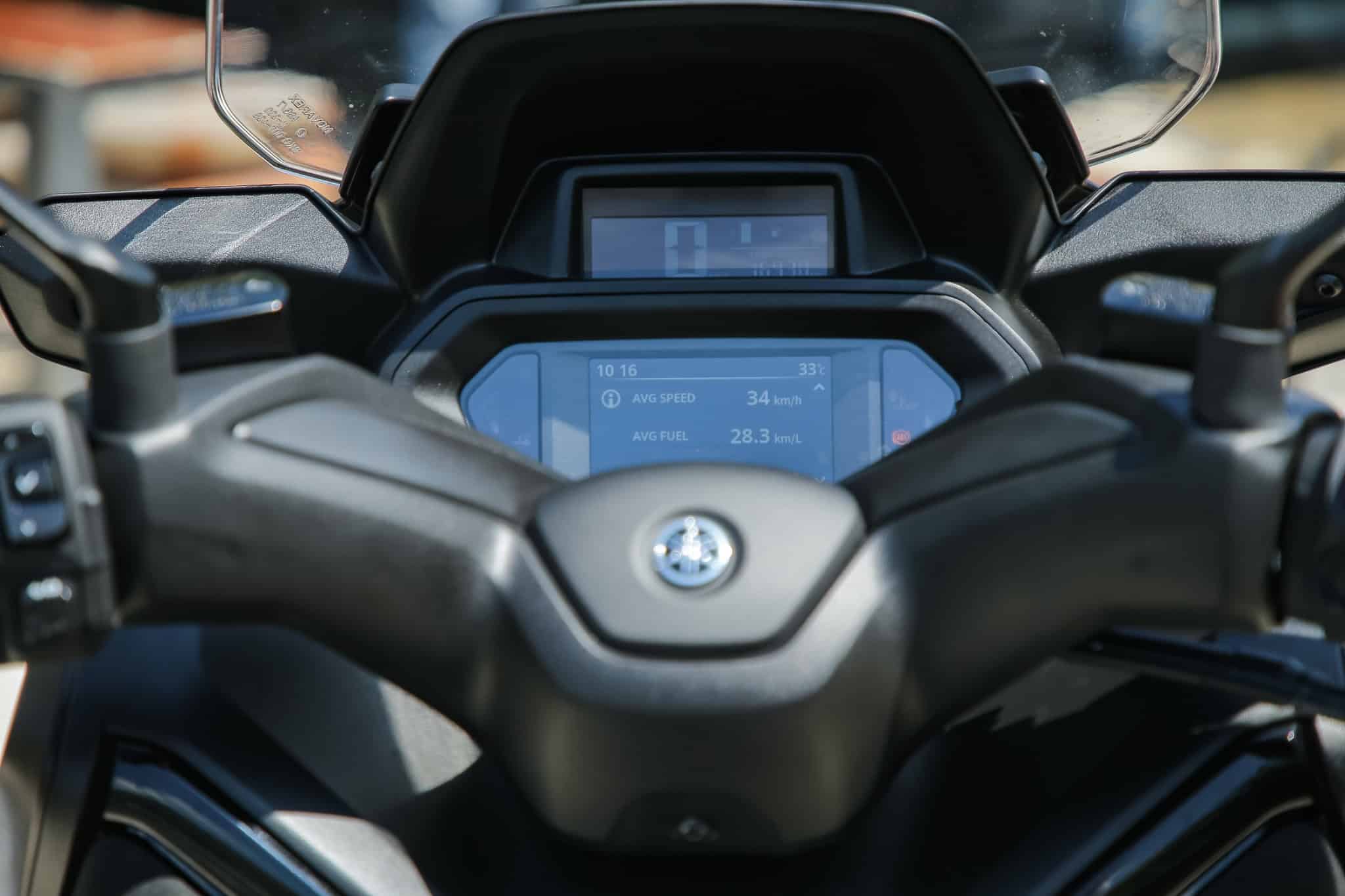 YAMAHA XMAX Tech MAX