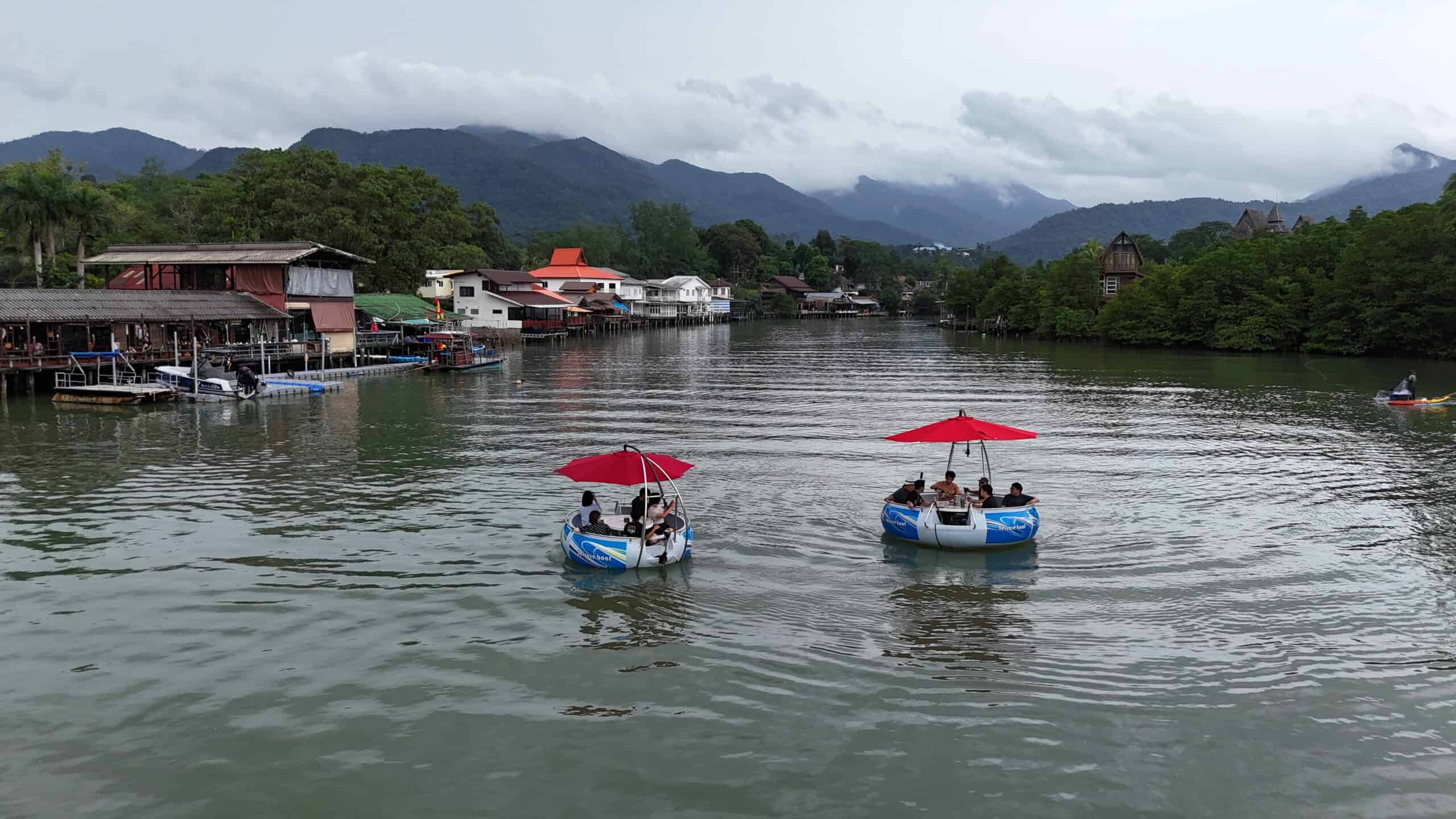 เรือโดนัท เกาะช้าง