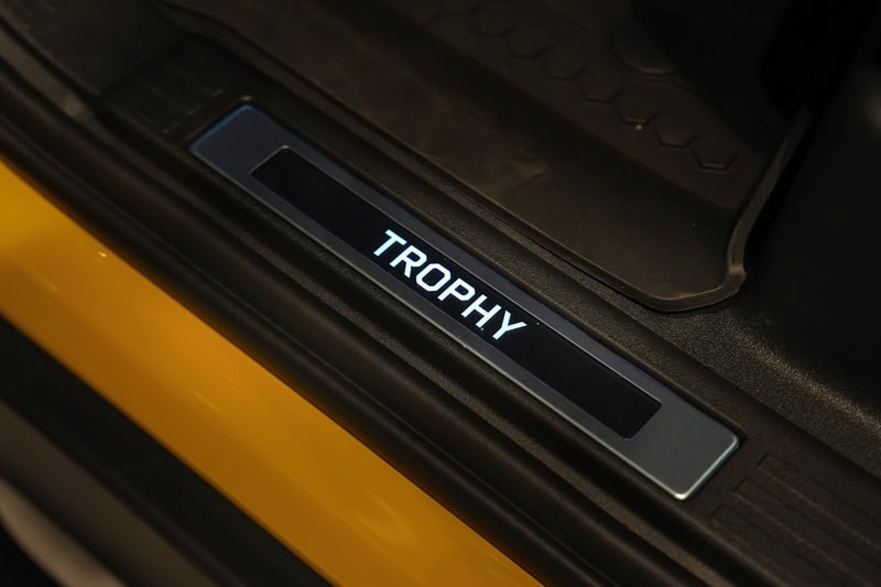 Land Rover DEFENDER 110 Trophy Edition
