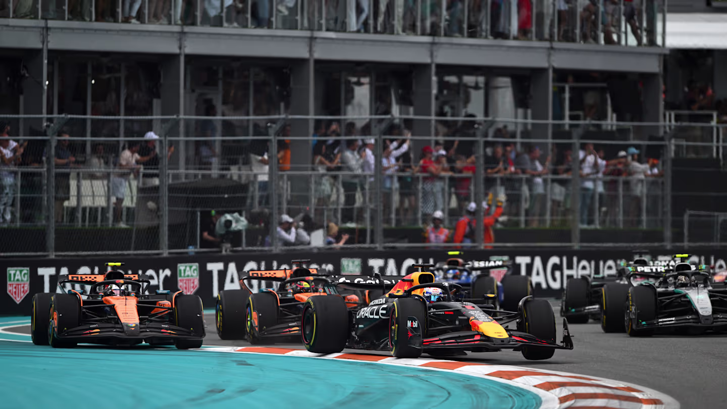 Strat Main Race Miami 2025