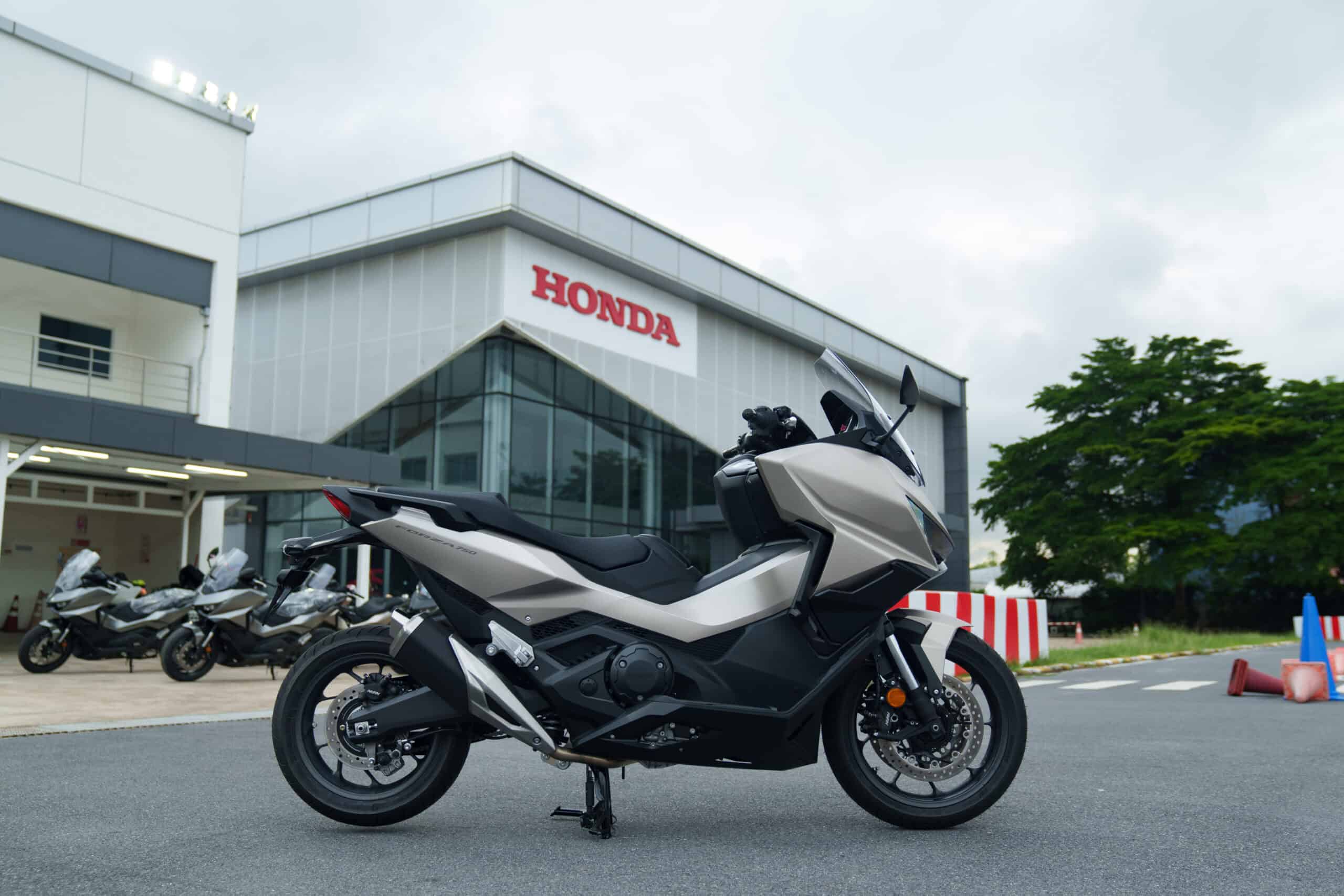 Honda Forza 750