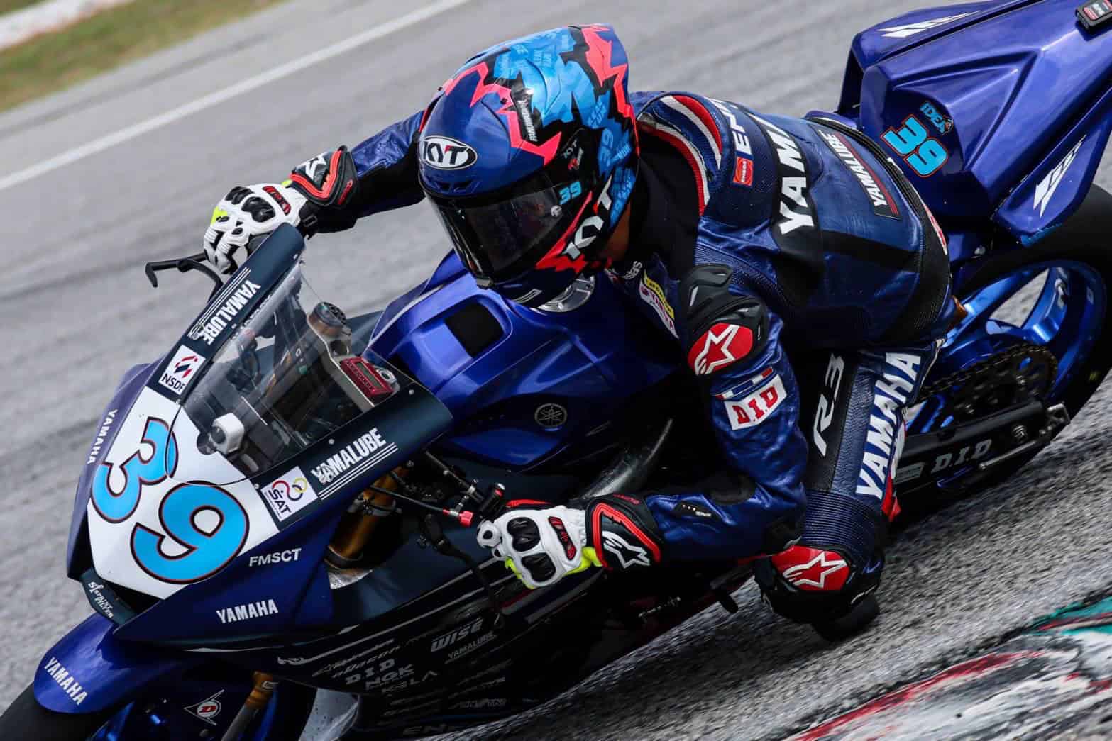 YAMAHA