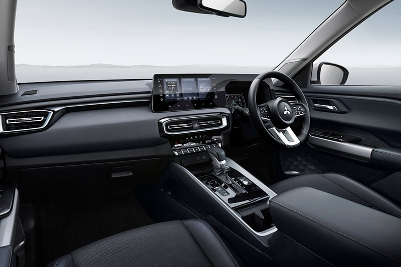 Mitsubishi DESTINATOR
