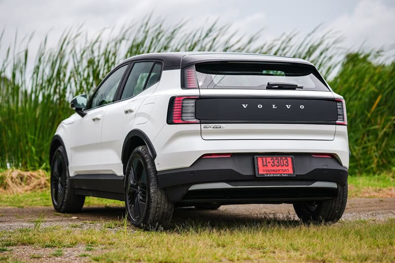 Volvo EX30 Cross Country