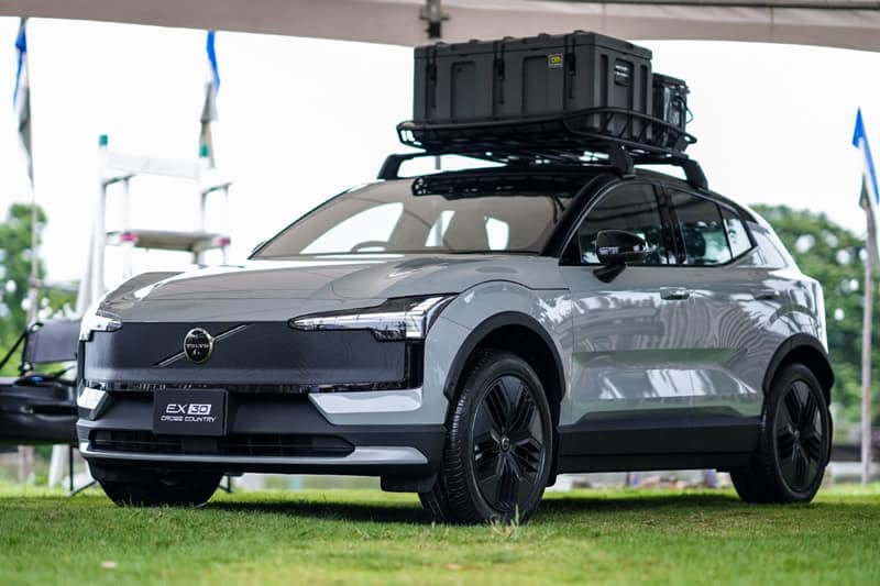 Volvo EX30 Cross Country