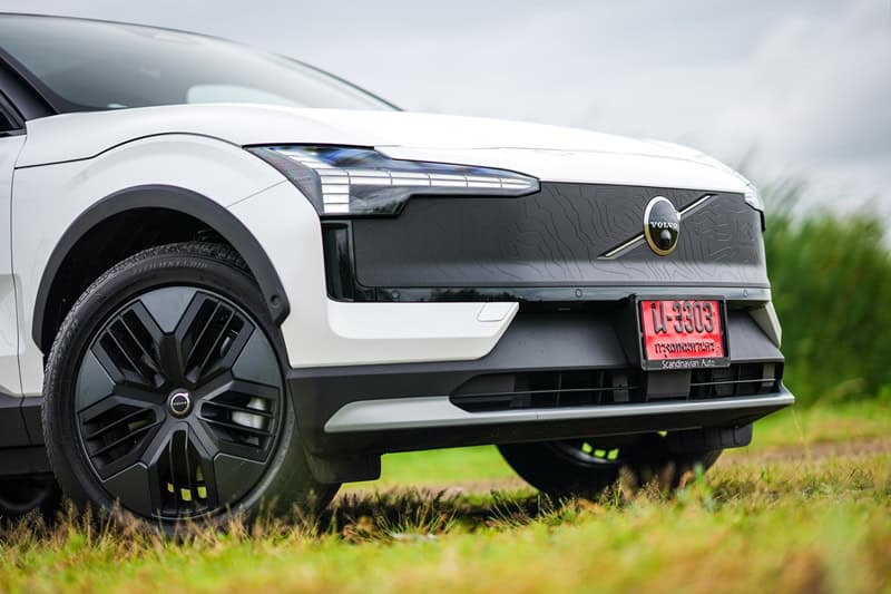 Volvo EX30 Cross Country