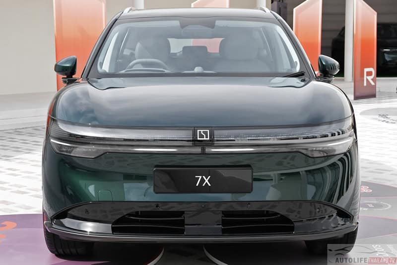 ZEEKR 7X