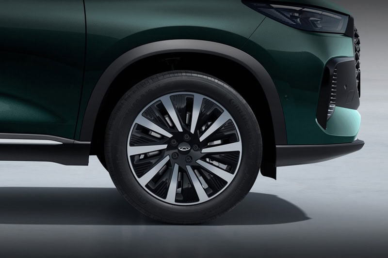 CHERY TIGGO 8