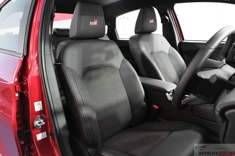 Toyota Yaris ATIV HEV
