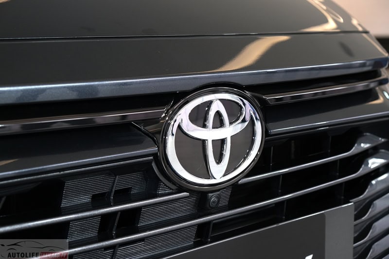 Toyota Yaris ATIV HEV