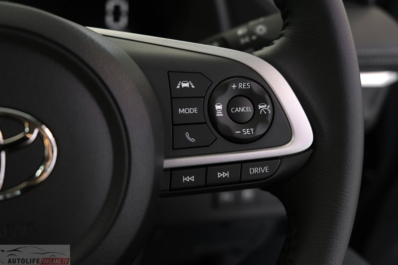 Toyota Yaris ATIV HEV