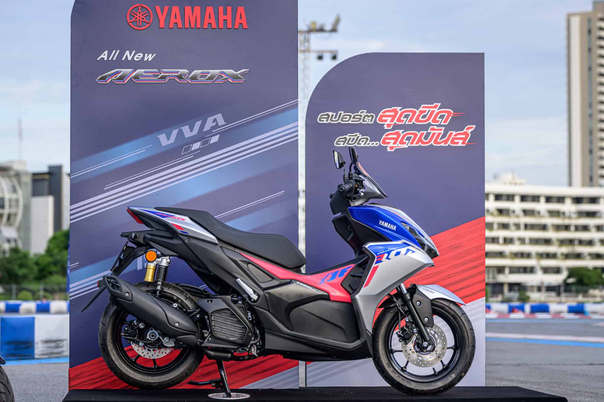 all-new-yamaha-aerox-2025-85-900