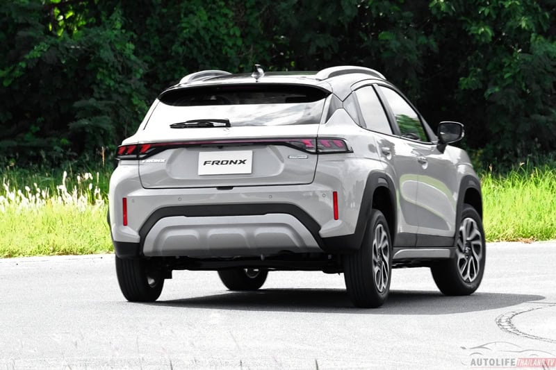 Suzuki Fronx
