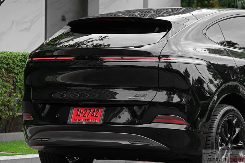 XPENG G6