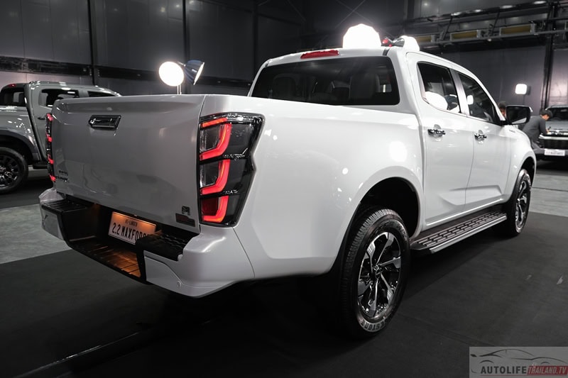 D-max Hi-Lander
