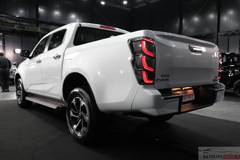 D-max Hi-Lander