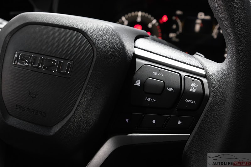 Isuzu MU-X