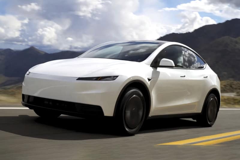 TESLA Model Y Standard
