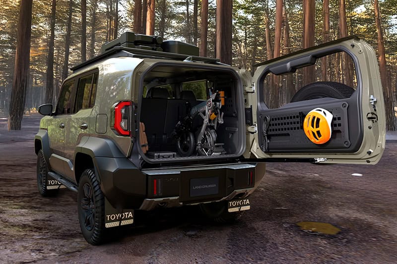 Toyota LAND CRUISER FJ