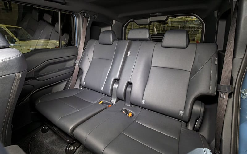 Toyota Land Cruiser FJ