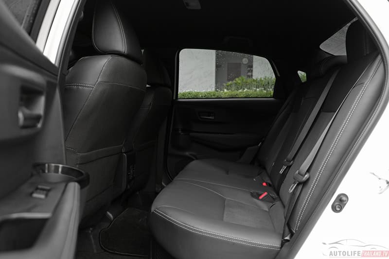 Toyota Yaris ATIV HEV