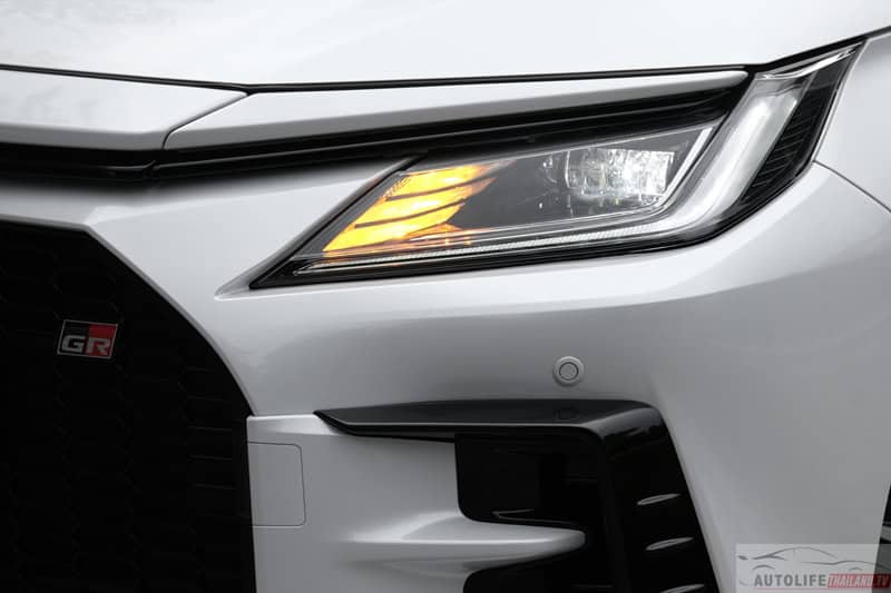 Toyota Yaris ATIV HEV