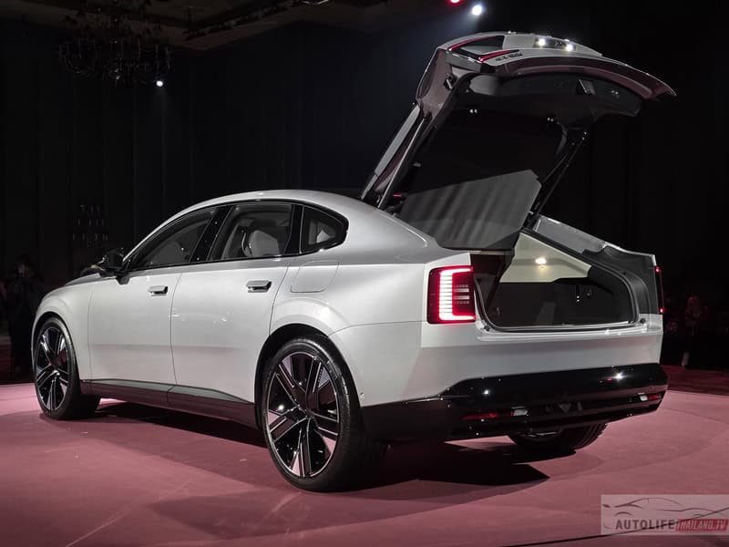 Volvo ES90