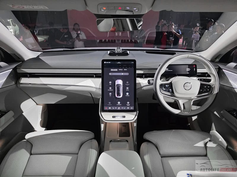 Volvo ES90