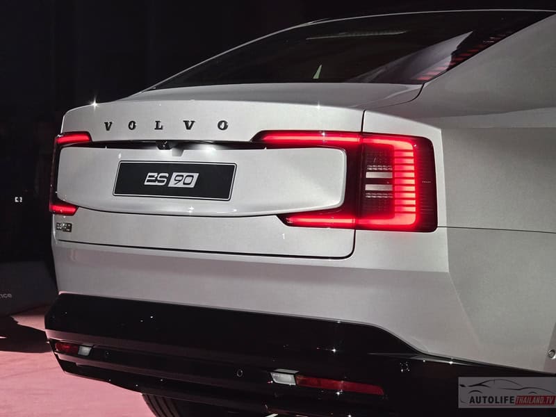 Volvo ES90