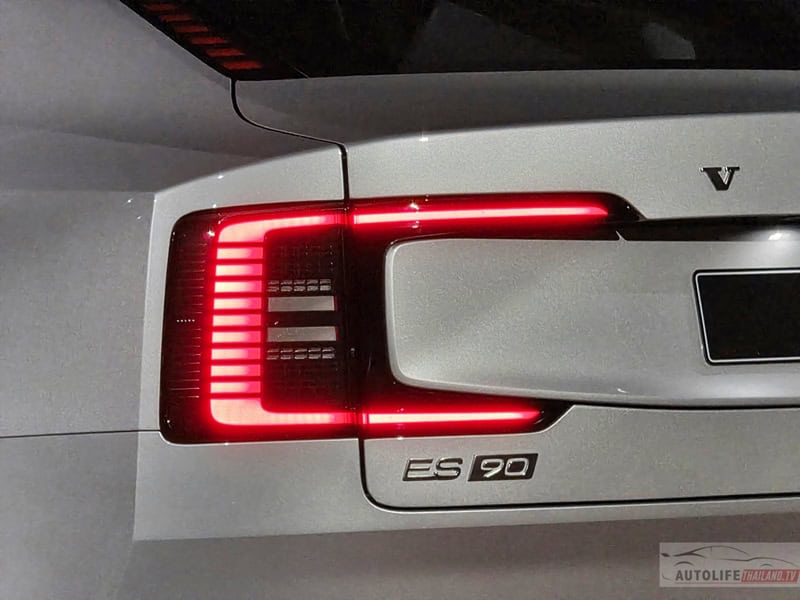 Volvo ES90
