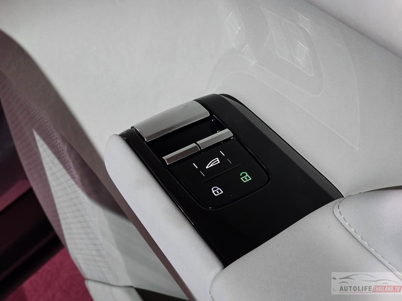 Volvo ES90