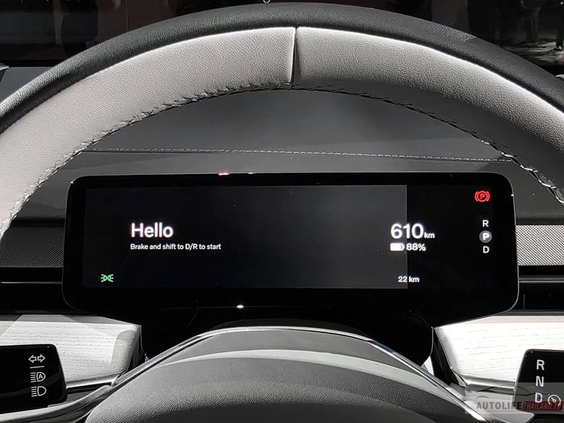 Volvo ES90