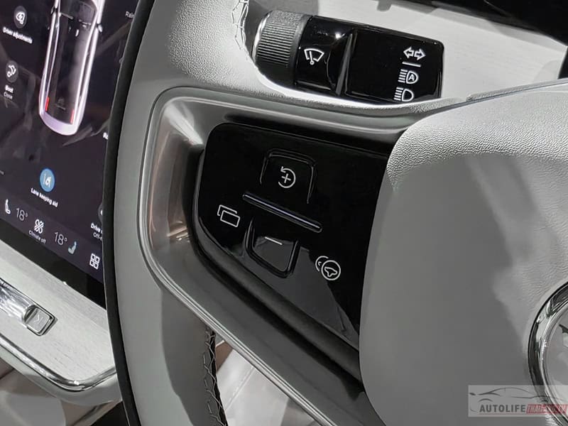 Volvo ES90