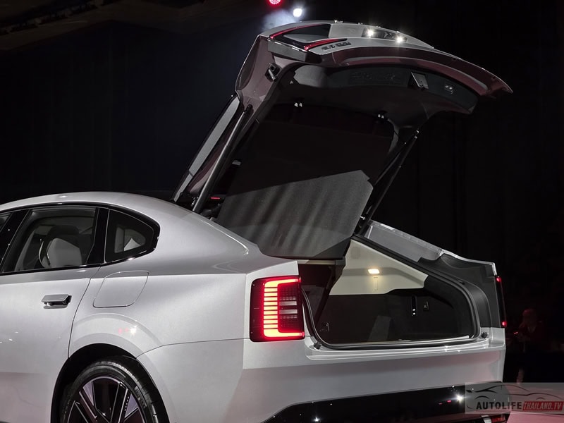 Volvo ES90
