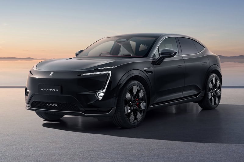 AVATR 11 Royal Edition