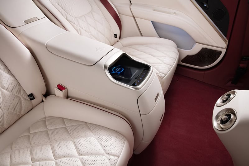 AVATR 11 Royal Edition