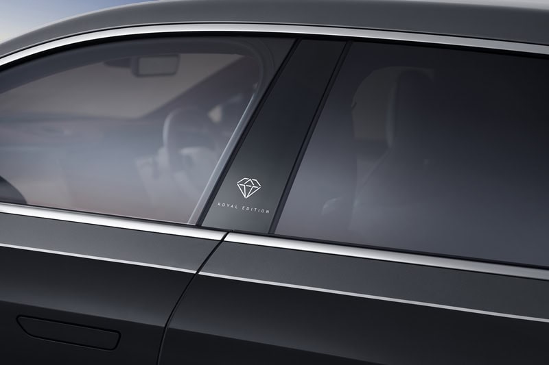 AVATR 11 Royal Edition