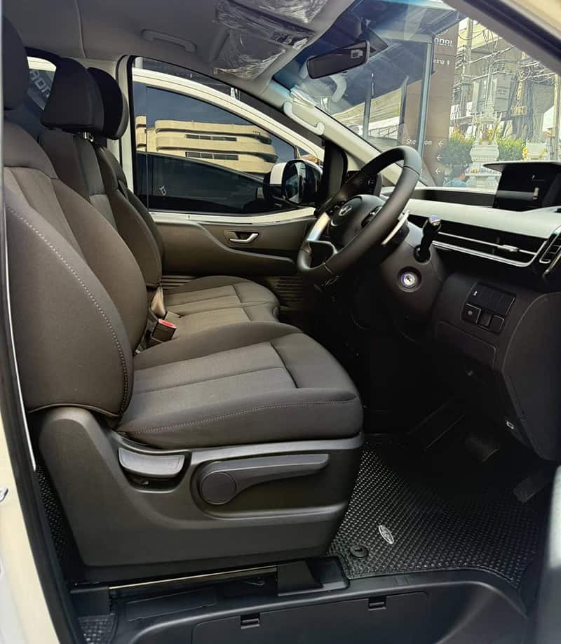 Hyundai Staria ESSENCE