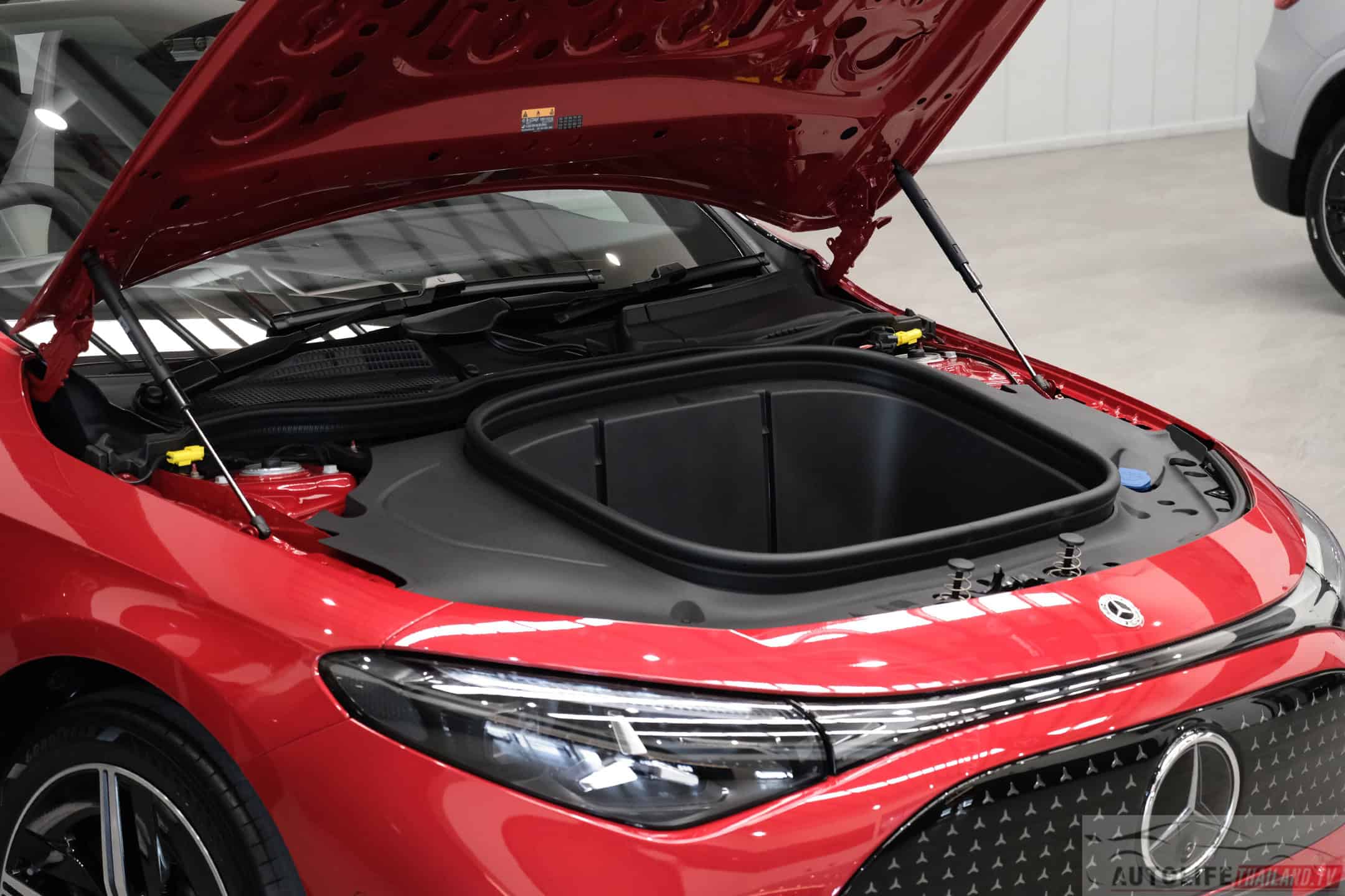 Mercedes-Benz CLA EV