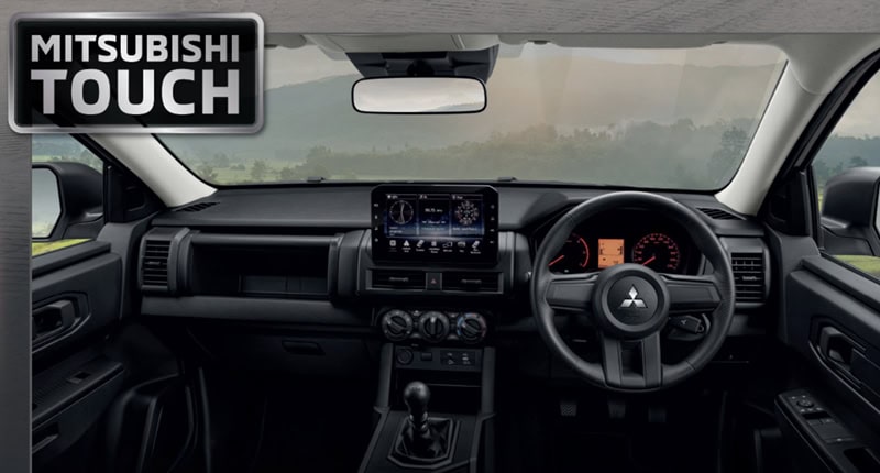 Mitsubishi Triton Street