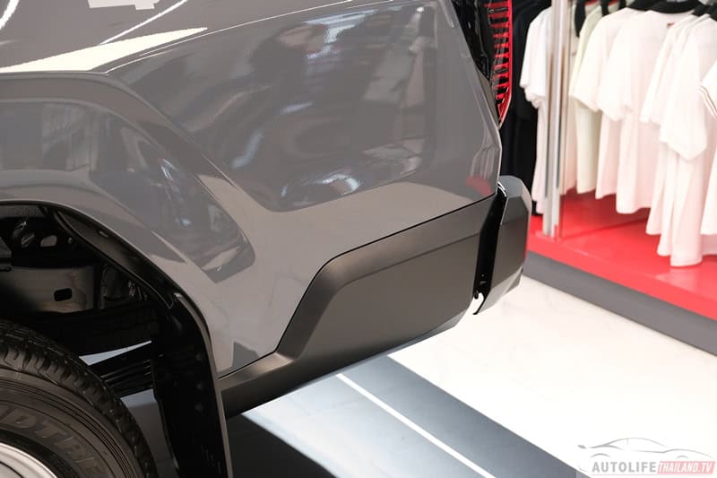 Hilux TRAVO Standard Cab