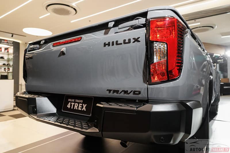 Hilux TRAVO Standard Cab