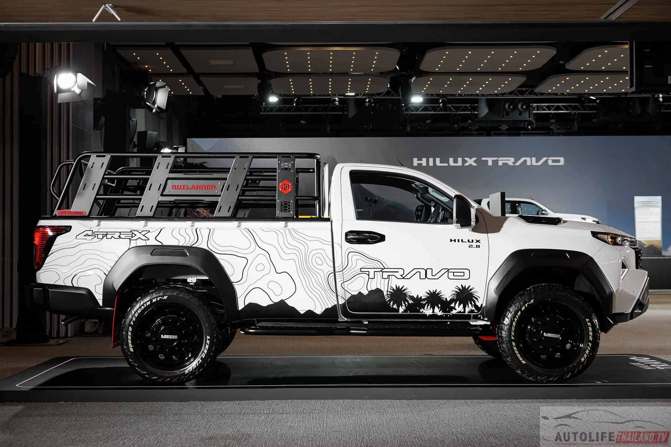 Hilux TRAVO Standard Cab