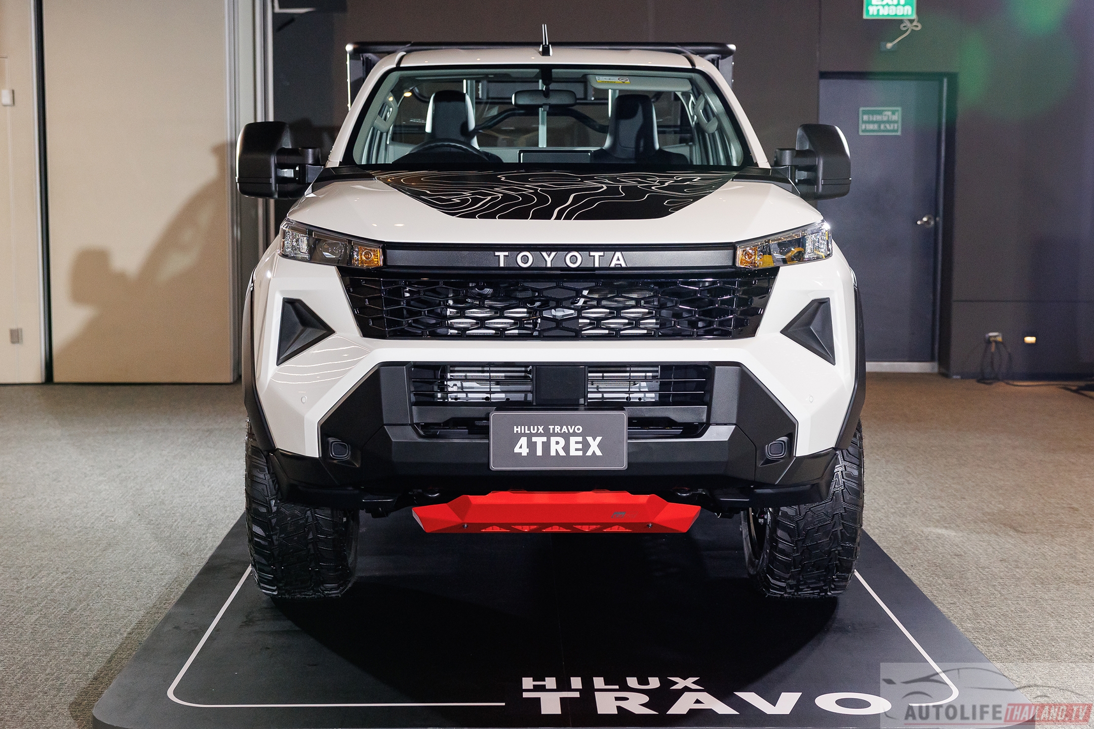 Hilux TRAVO Standard Cab