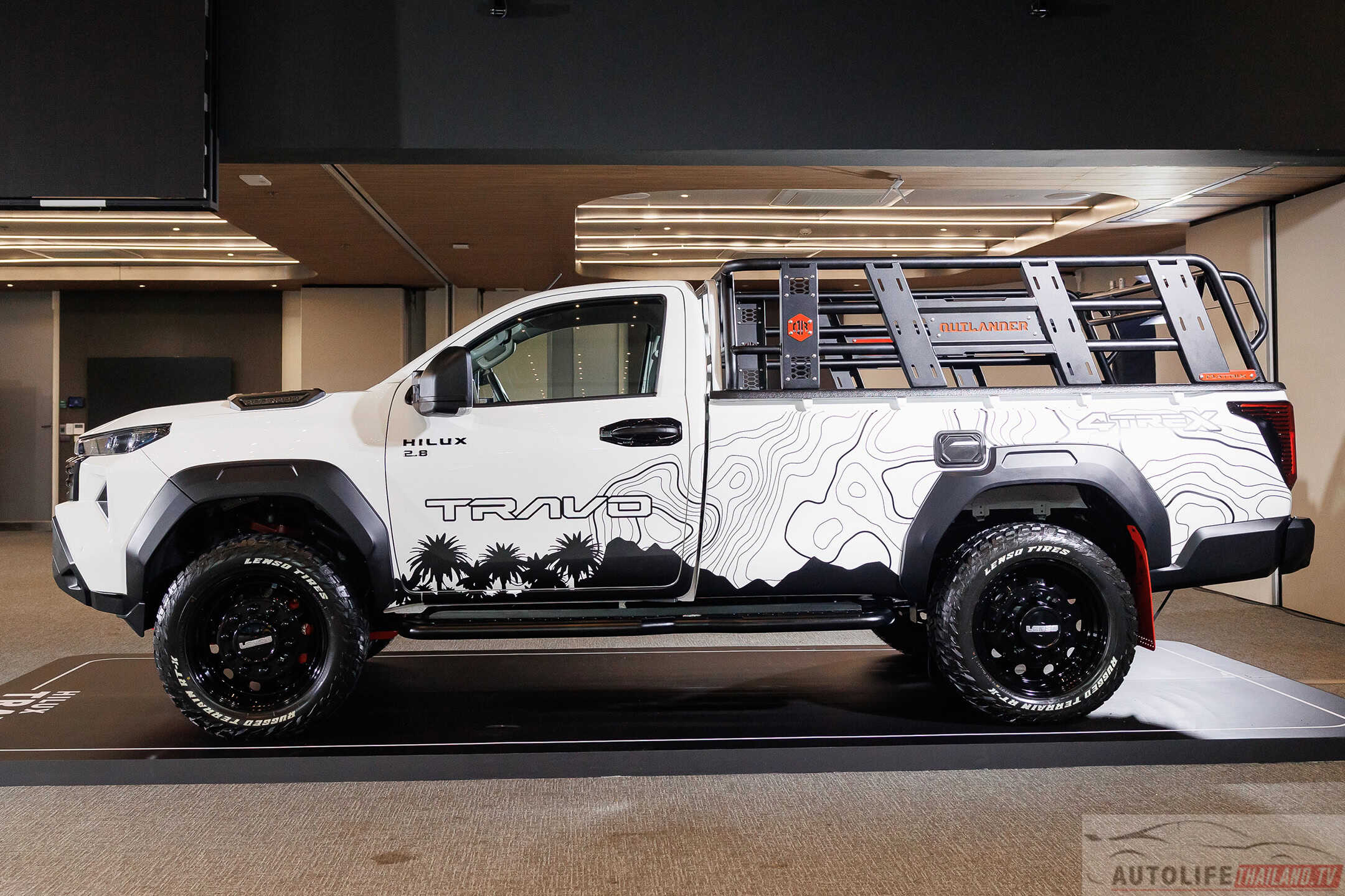 Hilux TRAVO Standard Cab