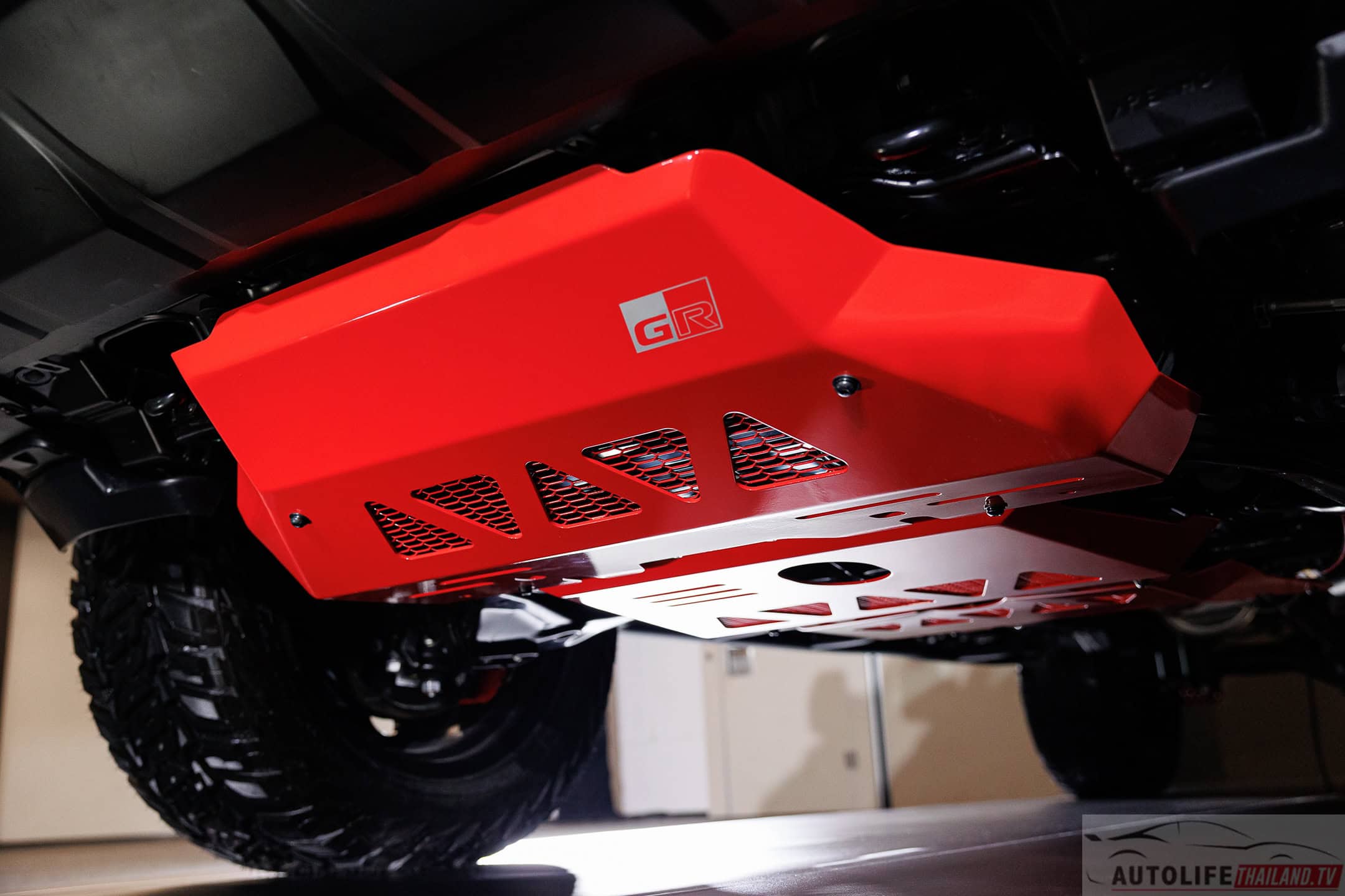 Hilux TRAVO Standard Cab