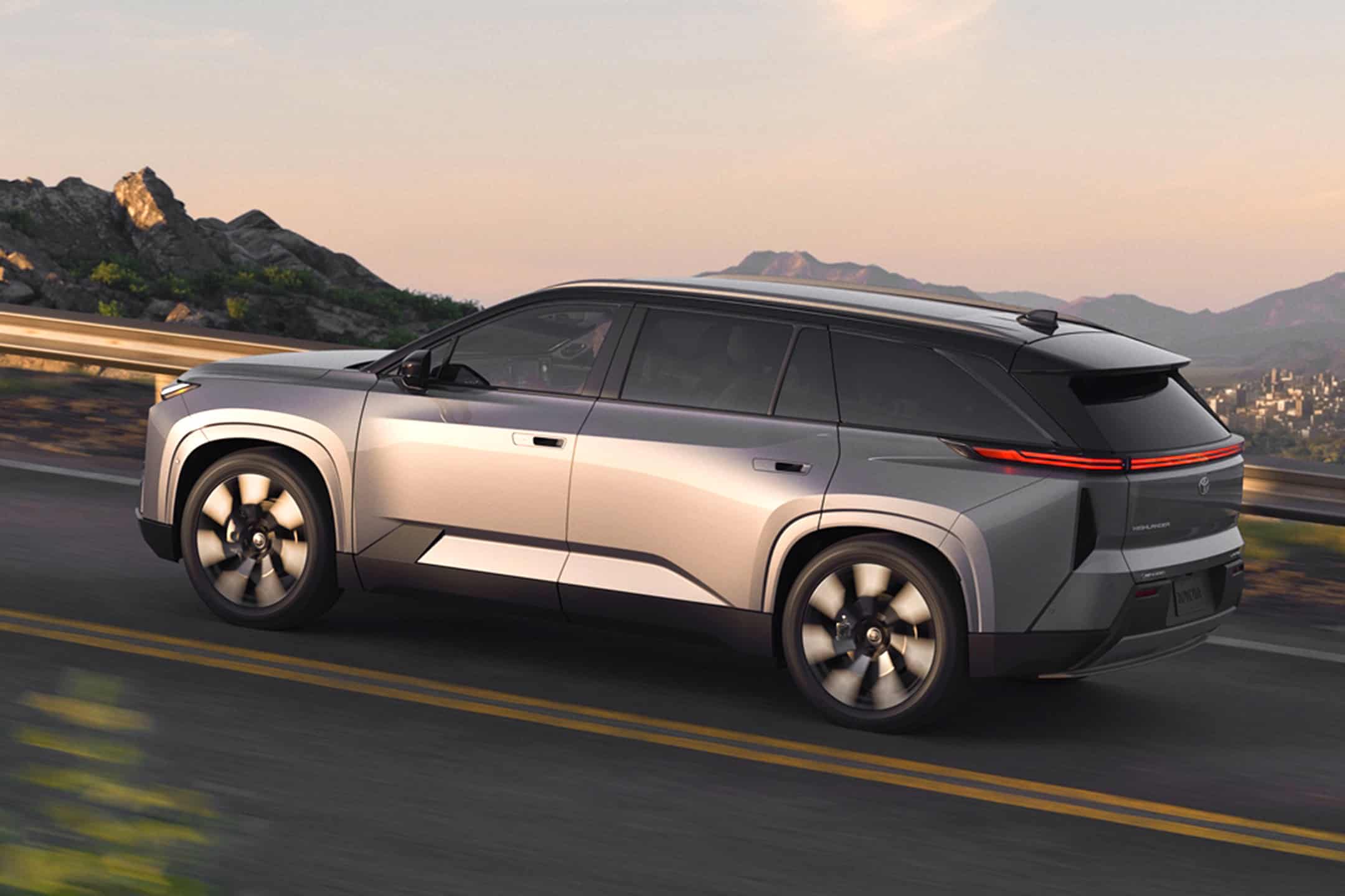 Toyota Highlander EV